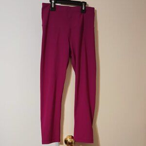 EUC ~ Yogalicious' Merlot Colored Ultra Soft Lightweight Leggings (Size:  Small)